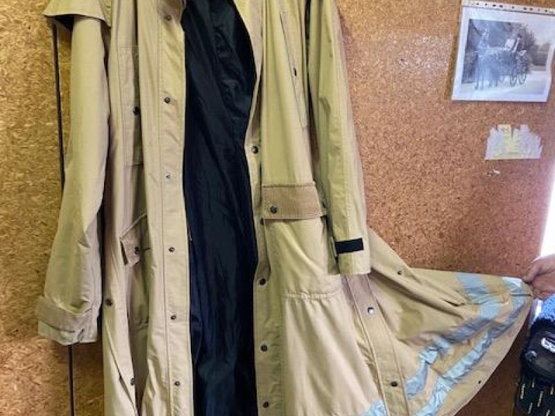 Regenreitmantel, Gr. L